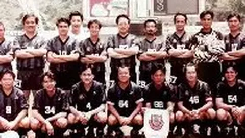 海港队前场默契配合，巴尔加斯高空射门破门