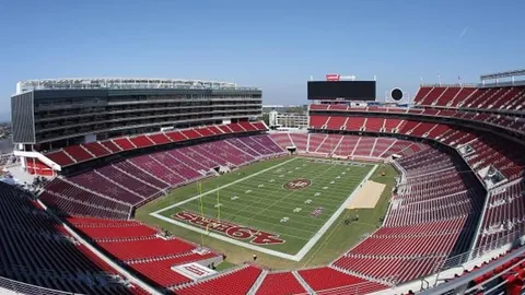 商务部发言人就美国拟对华海事、物流、造船等产业实施限制措施回应提问