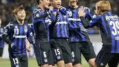 国足世预赛连败澳大利亚，与对手交锋战绩为胜负各半。